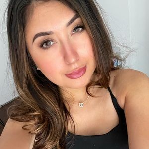 Meet your Posher, Lindsey